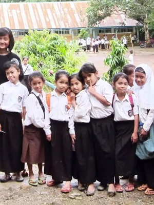 Weaving Education and Tradition: The Kajang and Bulukumba's Schools